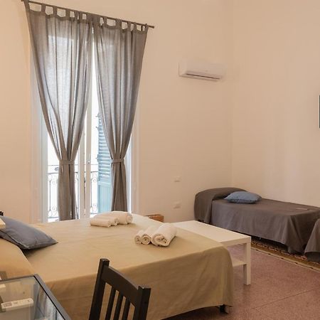 Piazza Florio Rooms Палермо Екстер'єр фото