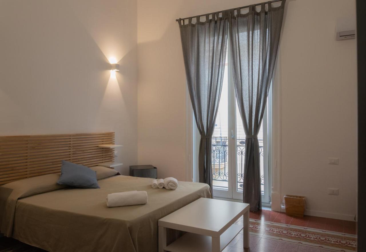 Piazza Florio Rooms Палермо Екстер'єр фото